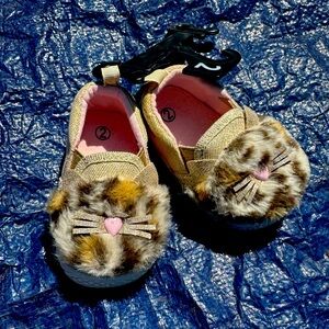 Size 2, cat sneakers - new never worn